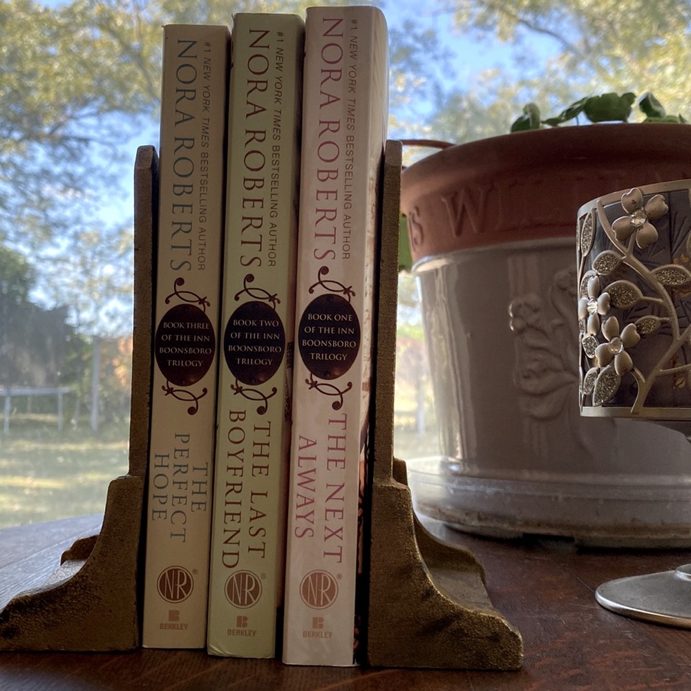 Nora Roberts book set